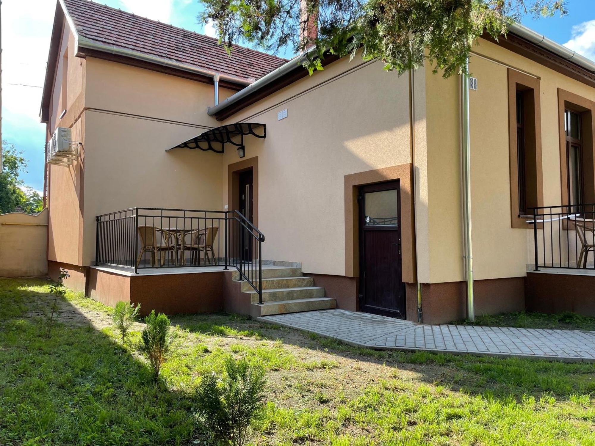 Kovacs Apartmanhaz Kiskunhalas Room photo